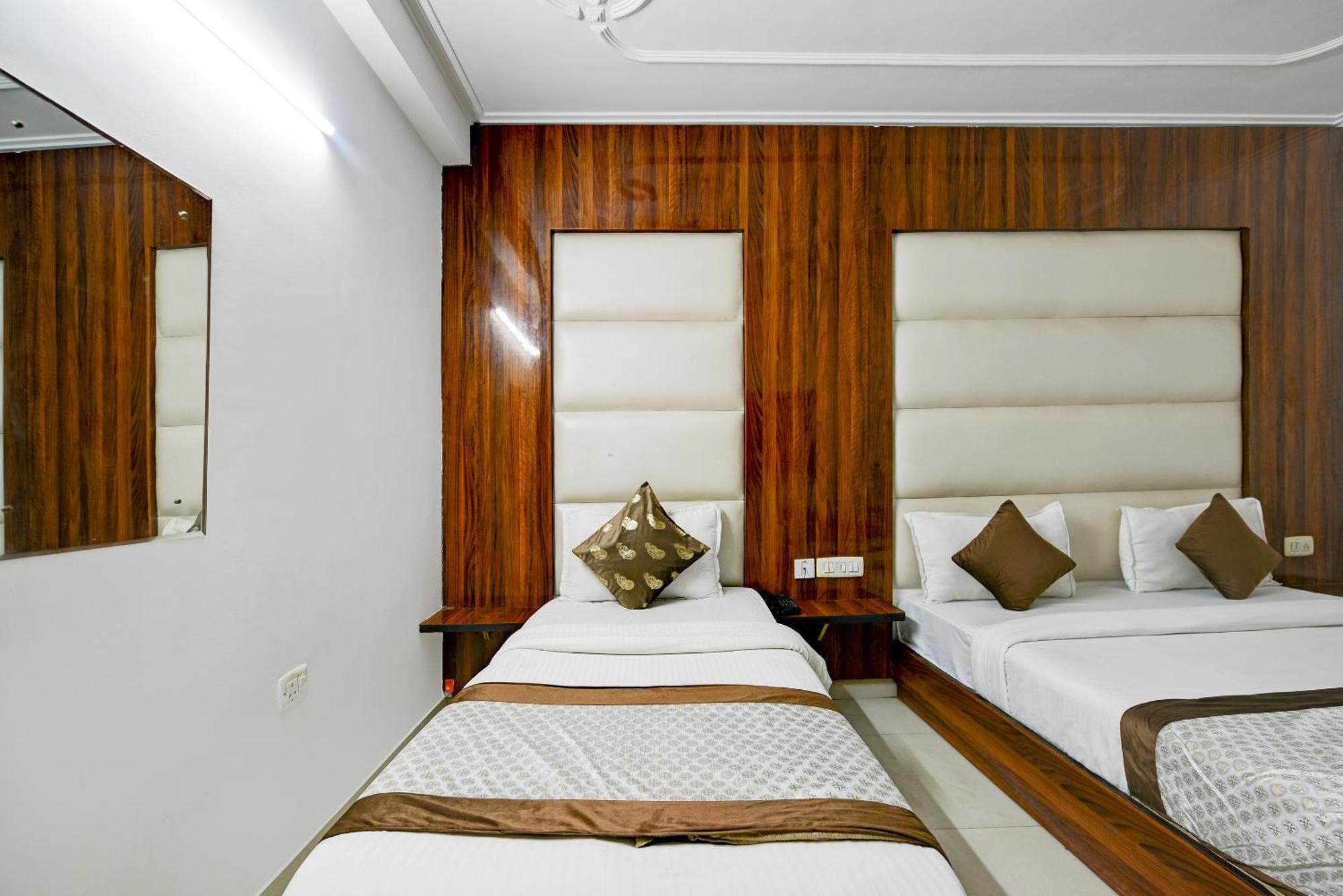 Airport Hotel Kiara - New Delhi Airport 外观 照片