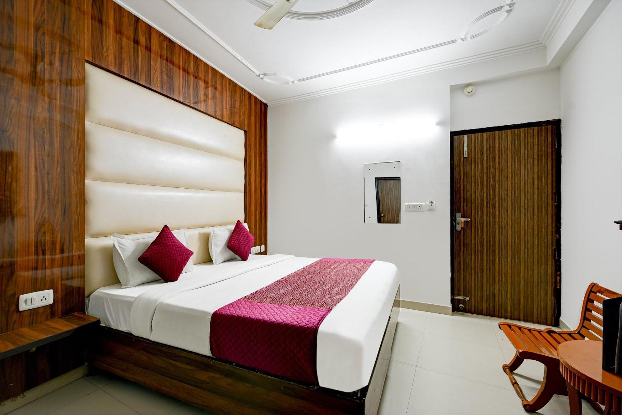 Airport Hotel Kiara - New Delhi Airport 外观 照片