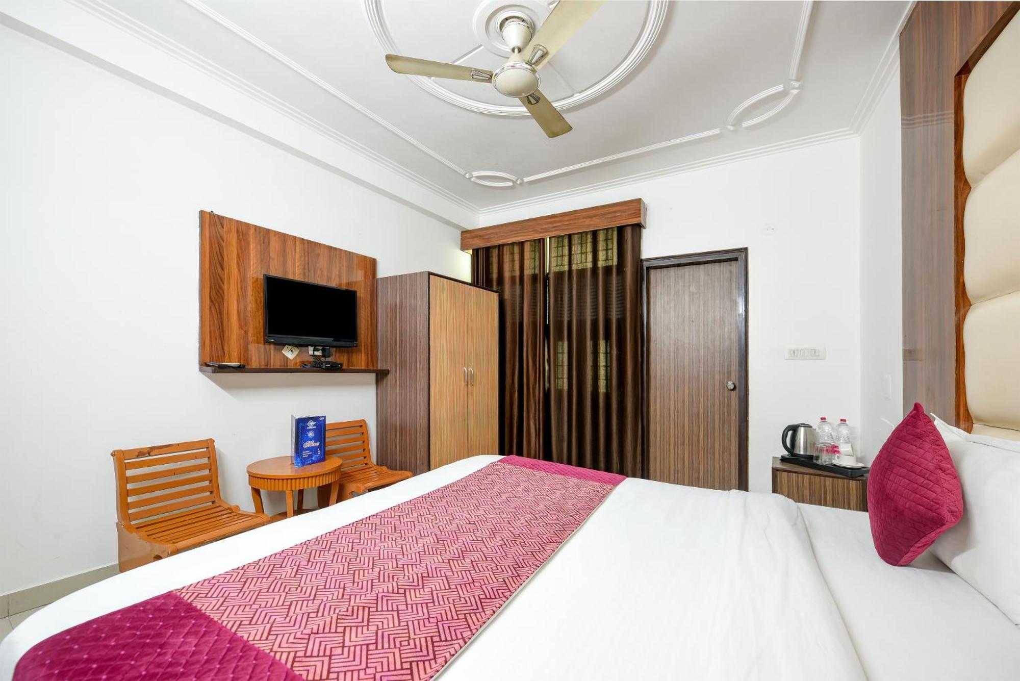Airport Hotel Kiara - New Delhi Airport 外观 照片