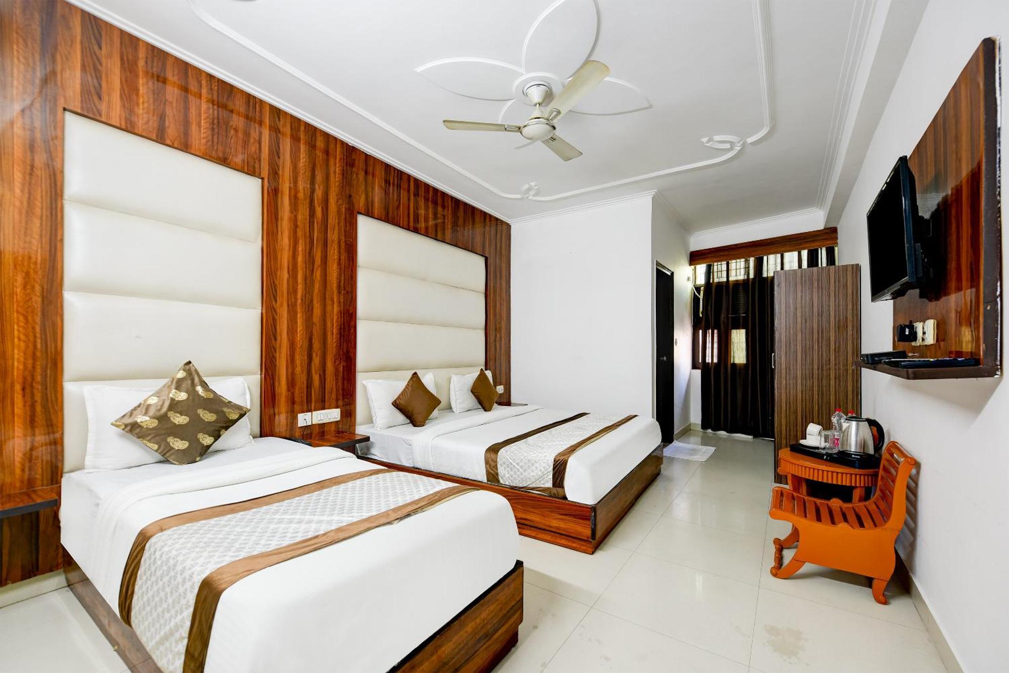 Airport Hotel Kiara - New Delhi Airport 外观 照片